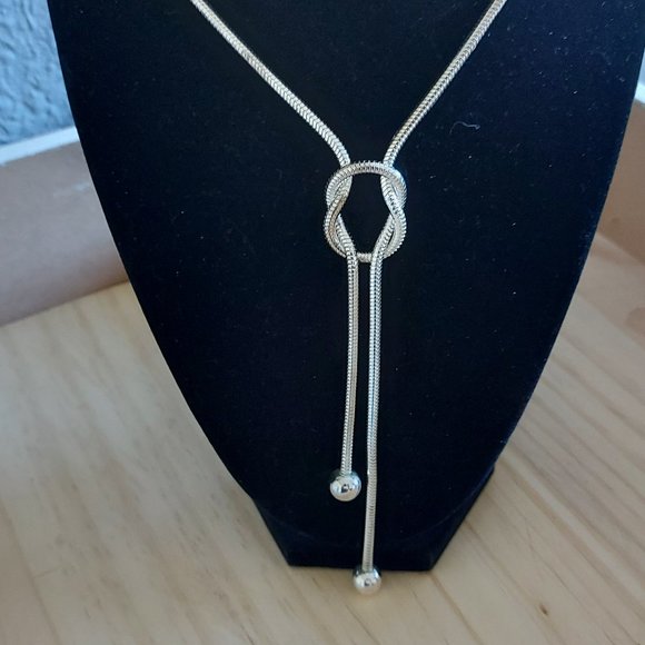 Vintage Silver Toned Knot Necklace - Picture 2 of 3